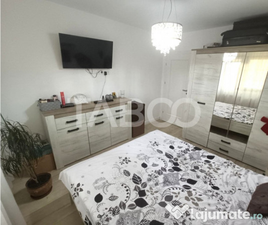 Casa moderna 5 camere piscina si curte de 464 mp de vanzare 