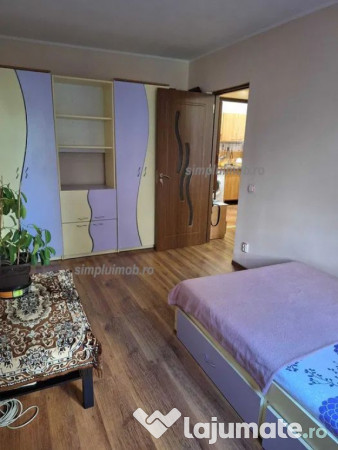 Apartament Spatios Mobilat Renovat Aproape de Metrou N.Gr... 