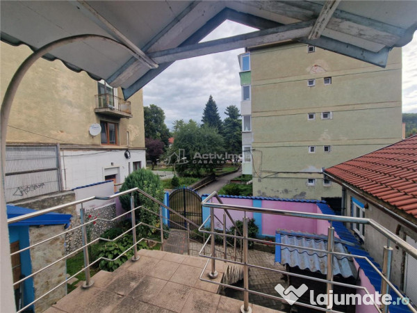 Resita Chirie Sp.Birou 3 Cam.Central 