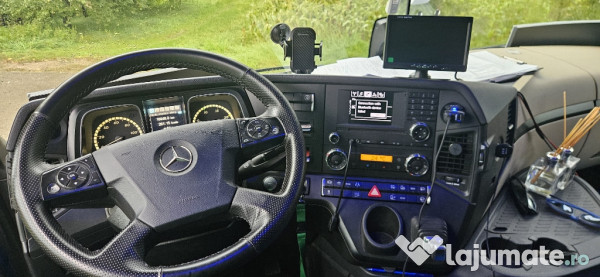 Mercedes Actros 1843 