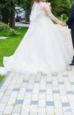 Rochie de mireasa. 