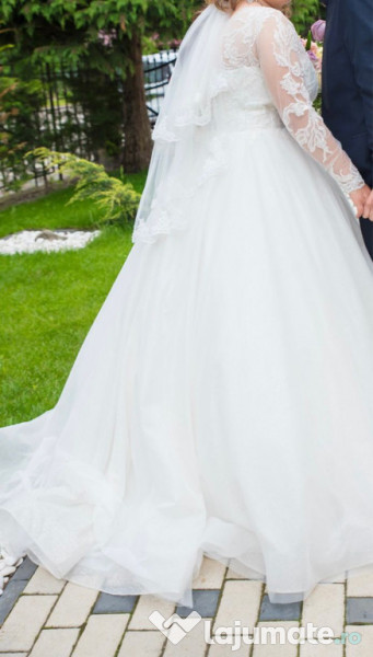 Rochie de mireasa. 