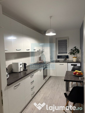 Apartament 2, 5 camere, decomandat, Avantgarden Bartolome... 