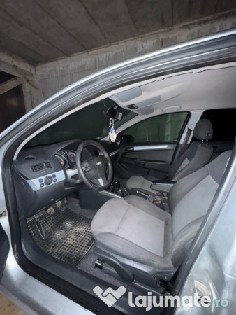 Opel astra h 1.9 ctdi 