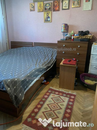 Dristor Apartament 3 Camere Spatios cu Balcon 