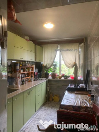 Dristor Apartament 3 Camere Spatios cu Balcon 