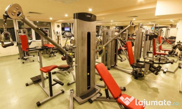 Spatiu comercial 1000 mp cu chiriaș 