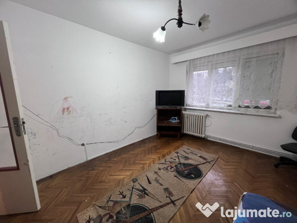 Apatament 3 camere,zona Minerului-Lidl 