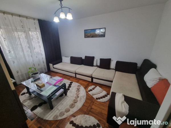 Poarta 6 liceul Blaga- apartament 4 camere decomandat cu ...