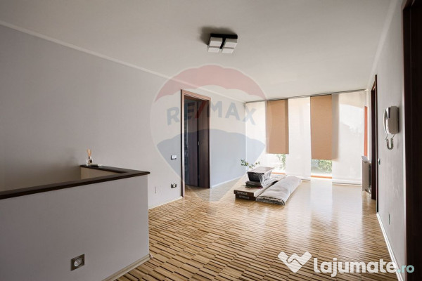 Casă modernă și spațioasă cu piscină,saună și sal... 