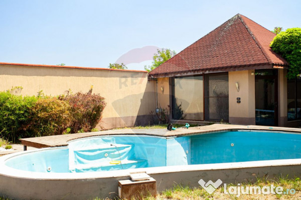 Casă modernă și spațioasă cu piscină,saună și sal... 