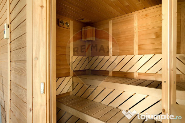 Casă modernă și spațioasă cu piscină,saună și sal... 