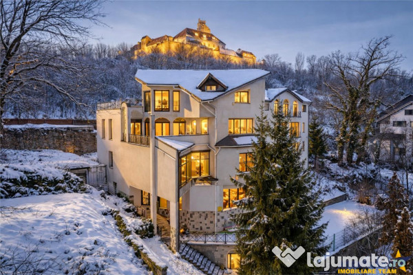 FILM! Castelariu: spectacol panoramic, locatie prestigioasa,