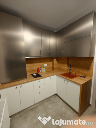 Studio 1 camera de inchiriat in MRS Village 