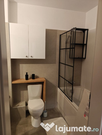 Studio 1 camera de inchiriat in MRS Village 