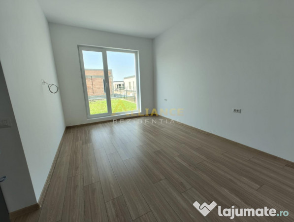 Casa Individuala - 4 camere - 2 bai - 423 mp teren