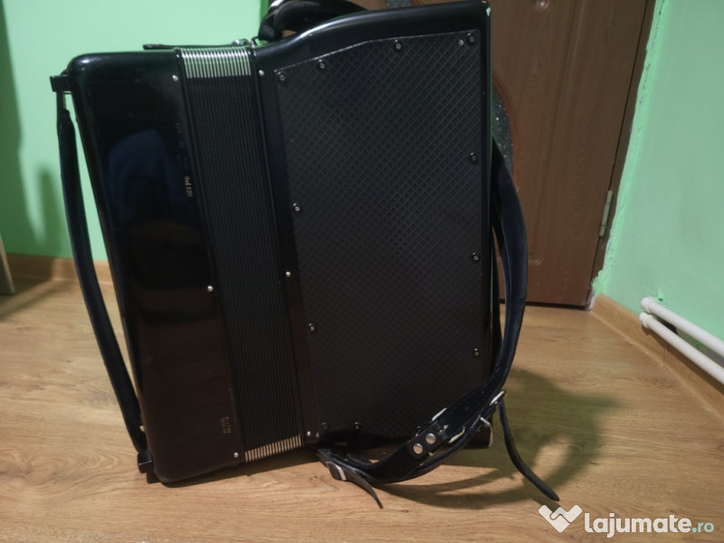 Acordeon Excelsior 120 basi – 9 registre / 3 stânga – Made in Italy 