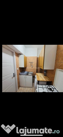 Dristor etaj 6 mc donalds 