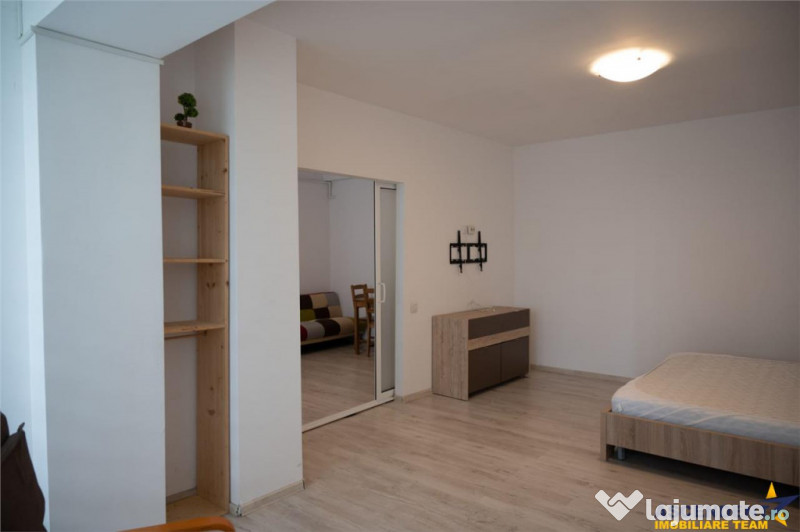 Apartament la casa, curte si acces propriu, loc parcare, Par 