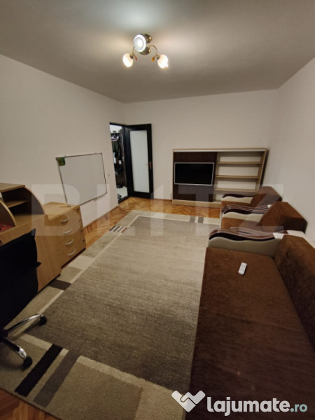 Apartament de închiriat în zona Bradet 