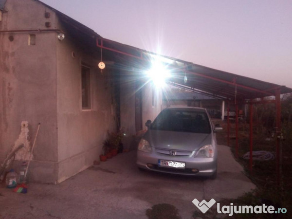 Complex de doua case independente Rosiori de Vede 