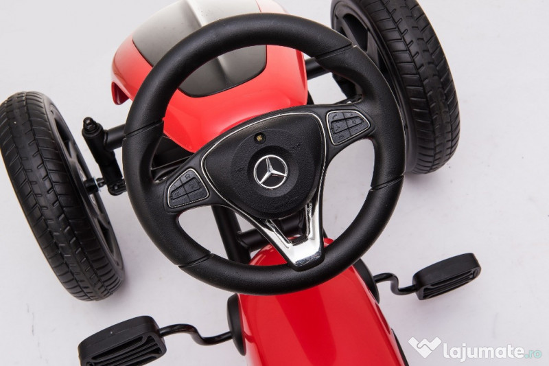 Masinuta GO cu pedale pentru copii de la Mercedes