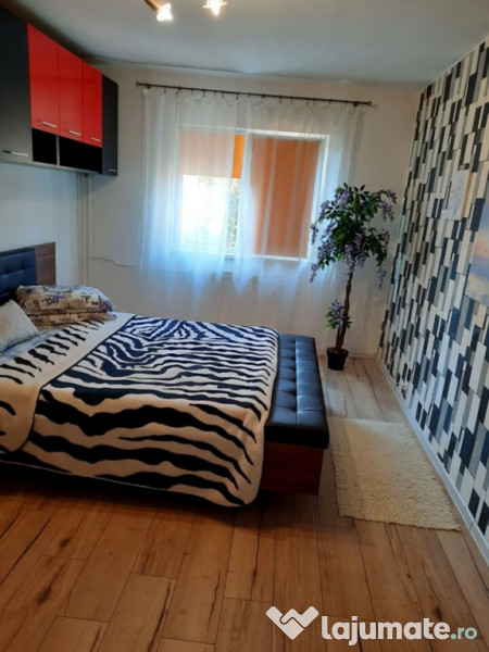 CAROL DAVILA 2 cam. cf1, dec, et.3/4 la 65900 euro