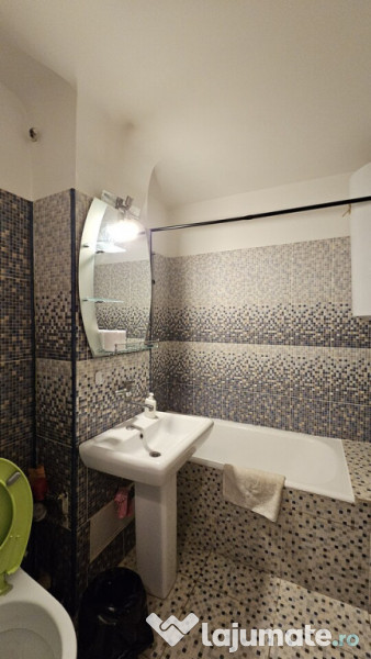 CAROL DAVILA 2 cam. cf1, dec, et.3/4 la 65900 euro