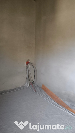 Busteni-Garsoniera de vanzare 