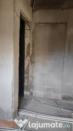 Busteni-Garsoniera de vanzare 