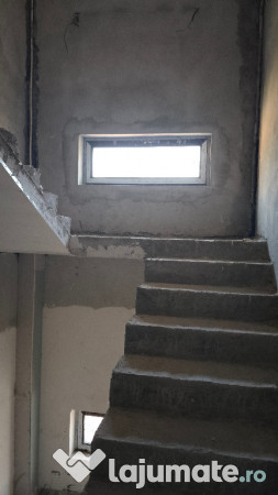 Busteni-Garsoniera de vanzare 