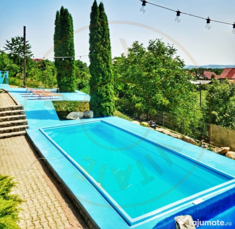 Pensiune in zona de munte-Baia de Fier 