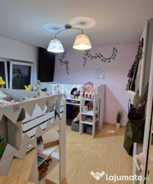 Apartament 2 camere, semidecomandat, etaj intermediar, 60 mp