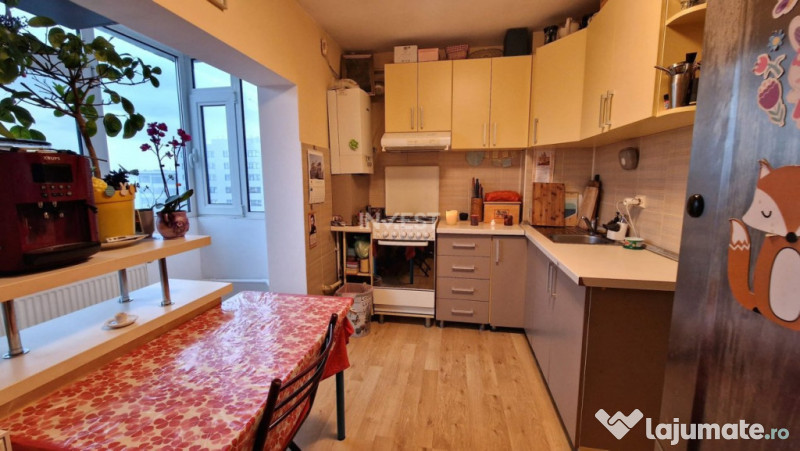 Apartament 2 camere, semidecomandat, etaj intermediar, 60 mp