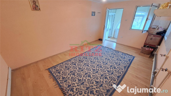 Casa Parter teren 500 mp in Perieti de /Schimb cu gars. 