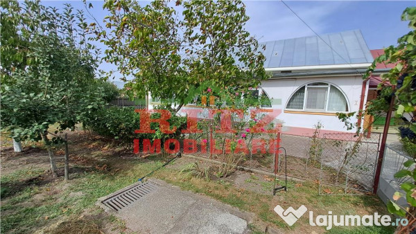 Casa Parter teren 500 mp in Perieti de /Schimb cu gars. 