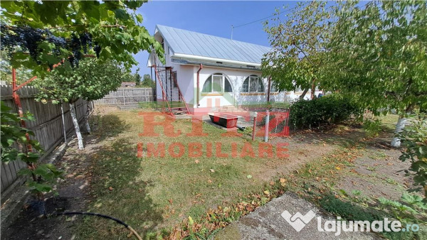 Casa Parter teren 500 mp in Perieti de /Schimb cu gars. 