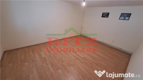 Casa Parter teren 500 mp in Perieti de /Schimb cu gars. 