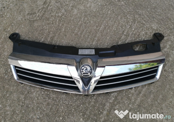 Grila radiator Opel Astra H facelift