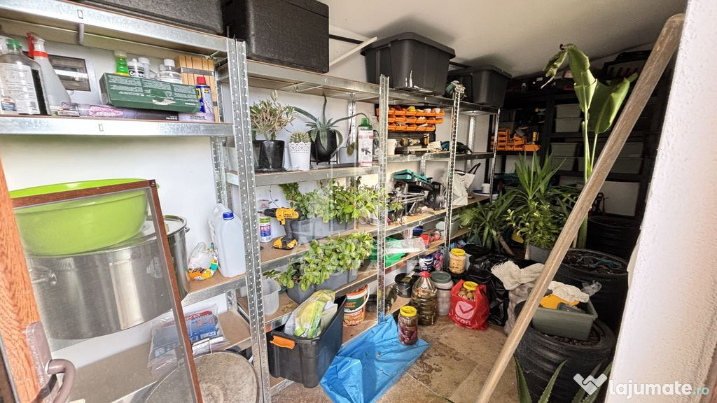 Casa deosebita cu 5 camere in Dinias 