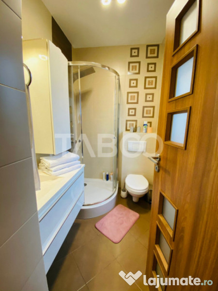 Apartament de inchiriat cu 4 camere etaj 1 la vila zona Turn 