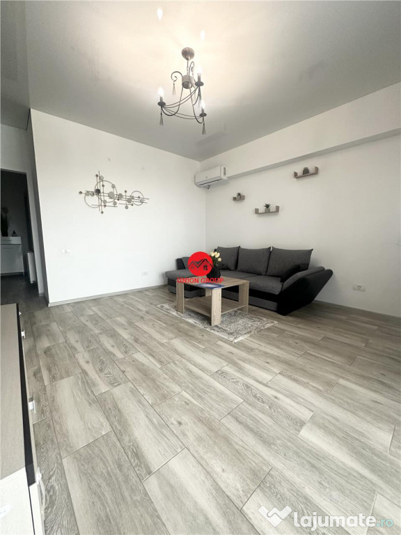 Apartament Luminos cu 2 Camere- Mobilat, Utilat, Vedere Supe 