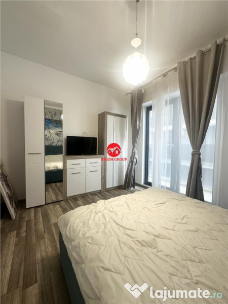 Apartament Luminos cu 2 Camere- Mobilat, Utilat, Vedere Supe 