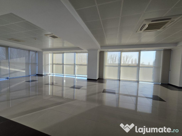 Splaiu Unirii teren 5000 mp Imobil S+P+5 Showroom, Clinic... 