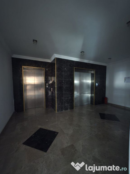 Splaiu Unirii teren 5000 mp Imobil S+P+5 Showroom, Clinic... 