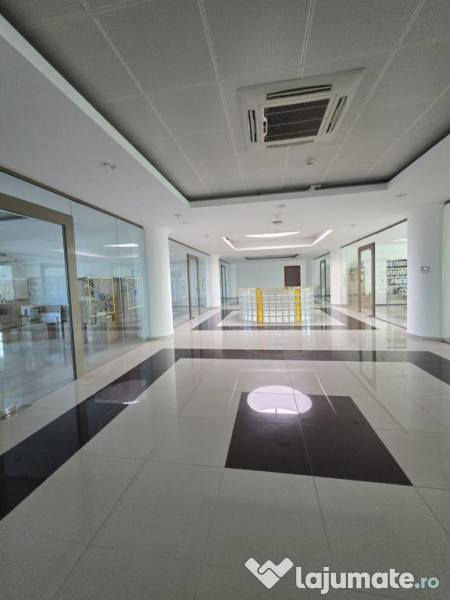 Splaiu Unirii teren 5000 mp Imobil S+P+5 Showroom, Clinic... 