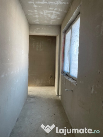 Ap.2 camere decomandat, finisaje la alegere, loc de parcare 