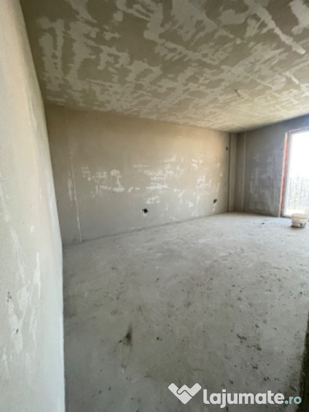 Ap.2 camere decomandat, finisaje la alegere, loc de parcare 