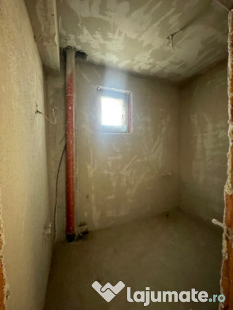 Ap.2 camere decomandat, finisaje la alegere, loc de parcare 