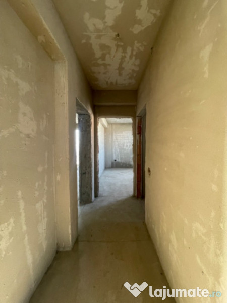 Ap.2 camere decomandat, finisaje la alegere, loc de parcare 